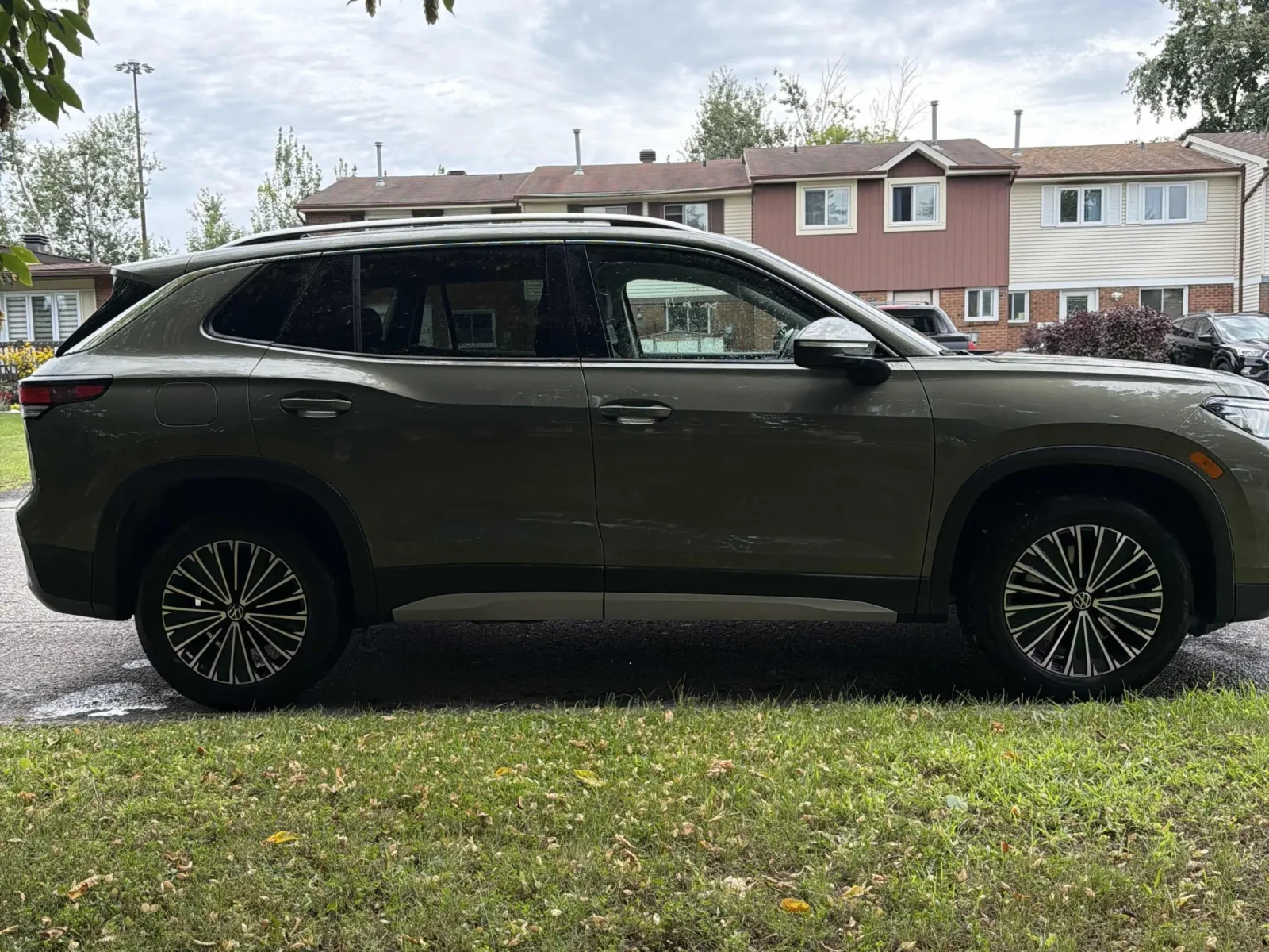 VW Tiguan Comfortline / ЛИЗИНГ / ПРОГНОЗНА ЦЕНА до БГ, снимка 3 - Автомобили и джипове - 55688577