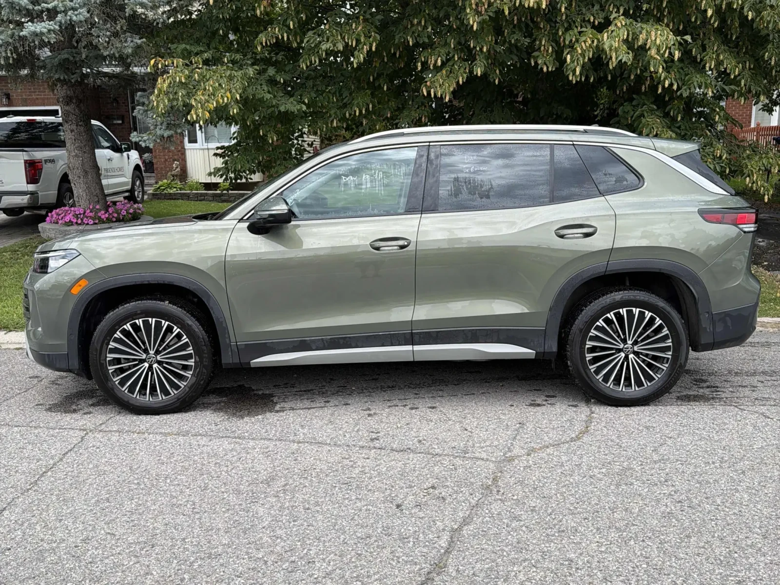 VW Tiguan Comfortline / ЛИЗИНГ / ПРОГНОЗНА ЦЕНА до БГ, снимка 2 - Автомобили и джипове - 55688577