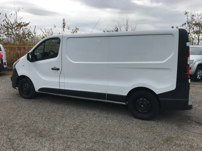 Opel Vivaro, снимка 6 - Бусове и автобуси - 47827380