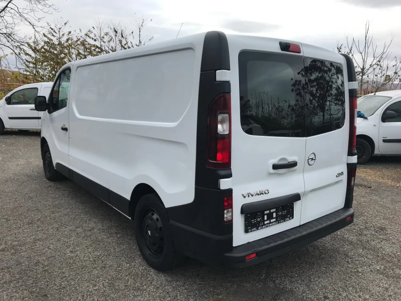 Opel Vivaro, снимка 5 - Бусове и автобуси - 47827380