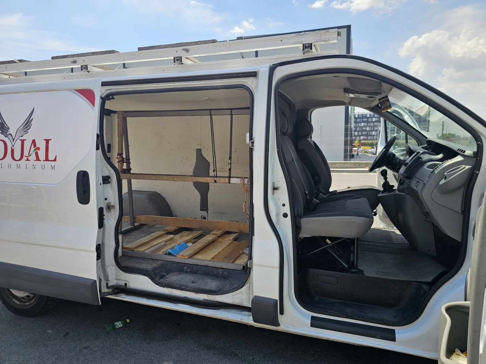 Opel Vivaro 2900, снимка 11 - Бусове и автобуси - 55151789