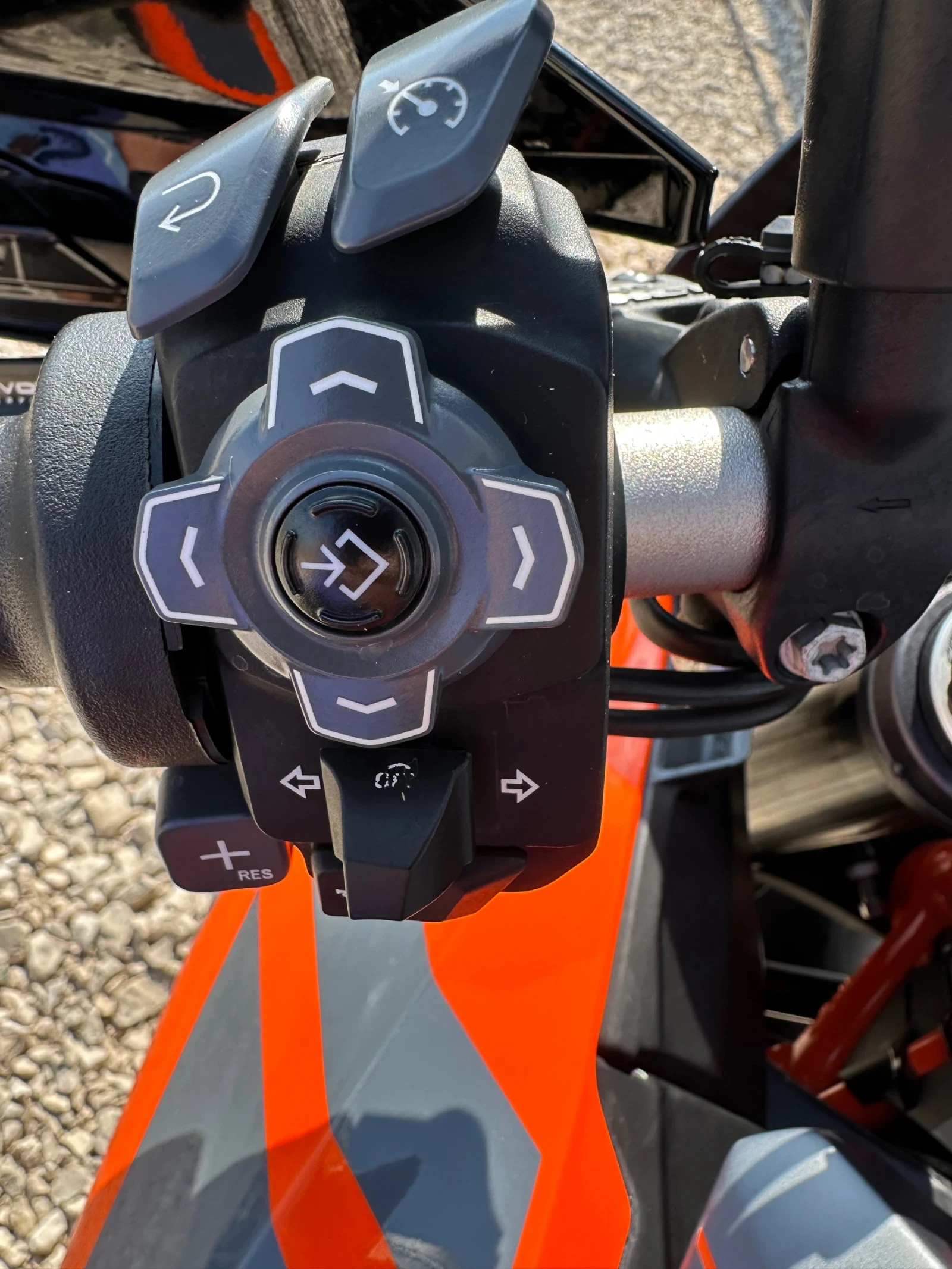 Ktm Super Duke GT, снимка 6 - Мотоциклети и мототехника - 55665482