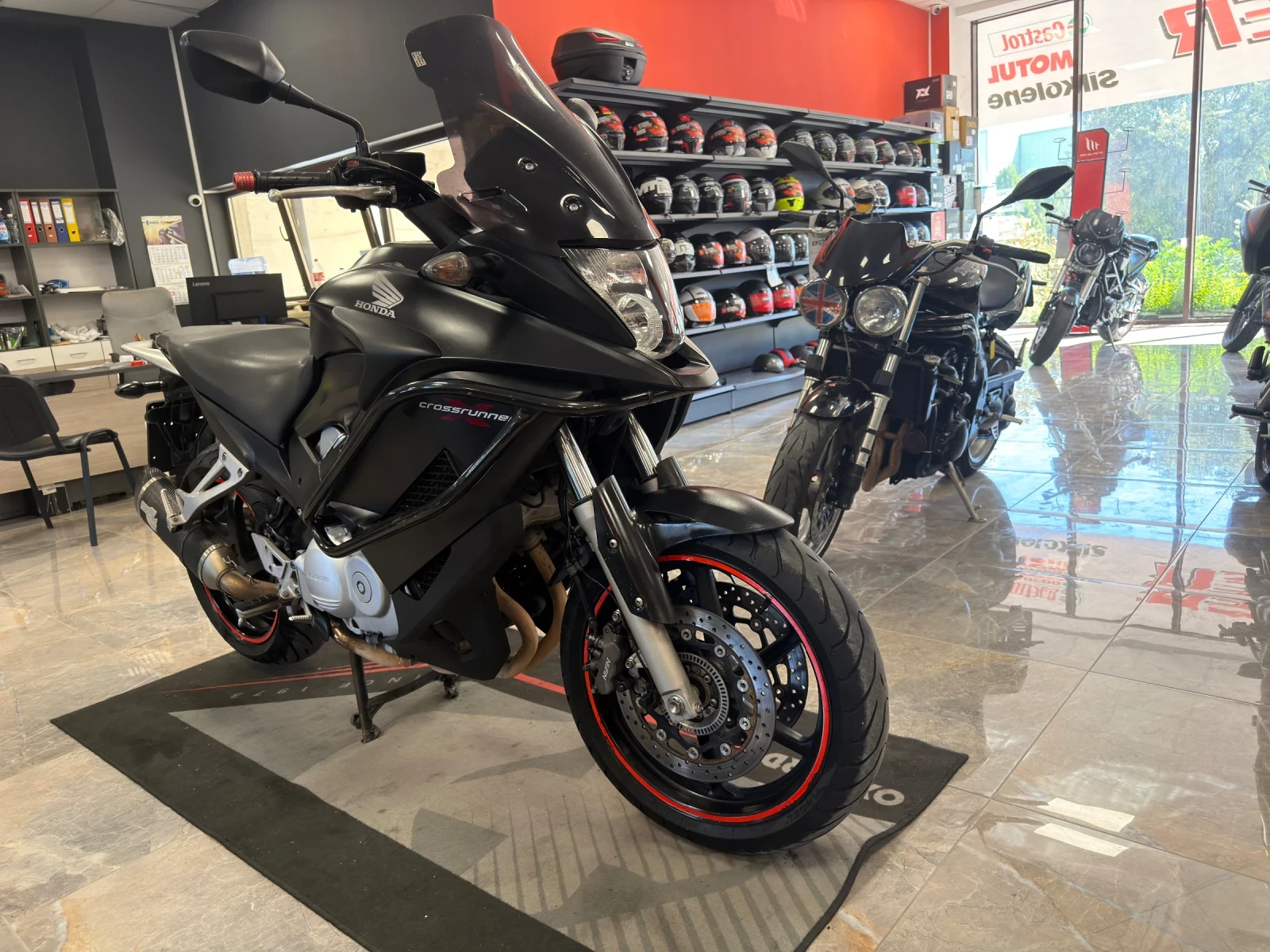 Honda Crossrunner VFR800X ABS, снимка 2 - Мотоциклети и мототехника - 55958554