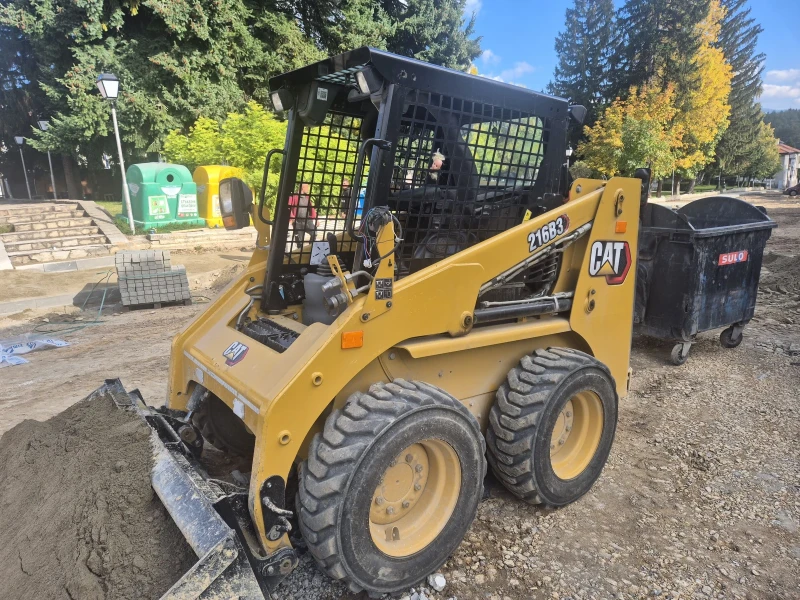 Мини челни товарачи Cat 216B3, снимка 2 - Индустриална техника - 52335928