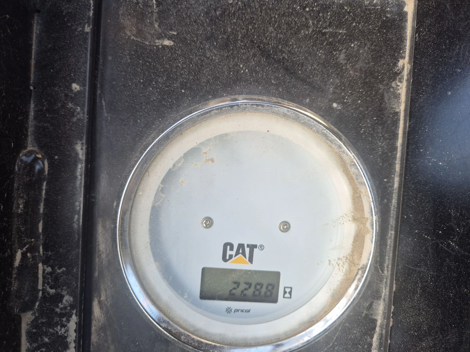 Мини челни товарачи Cat 216B3 - изображение 5