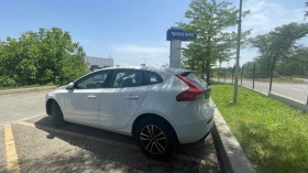 Volvo V40 2.0 ДИЗЕЛ автоматик! 100 000км уникална, снимка 5