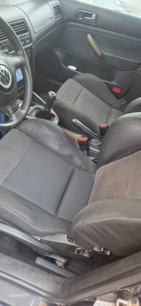 VW Golf - 2200 € / 4302.83 лв. - 79704210 11