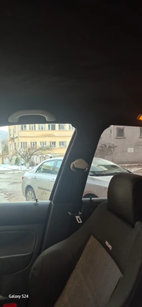 VW Golf - 2200 € / 4302.83 лв. - 79704210 8