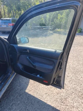 VW Golf - 11 € / 21.51 лв. - 33056147 13