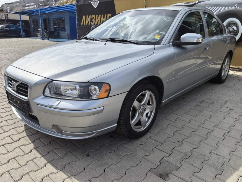 Volvo S60 2.4 АГУ, снимка 2 - Автомобили и джипове - 49383877