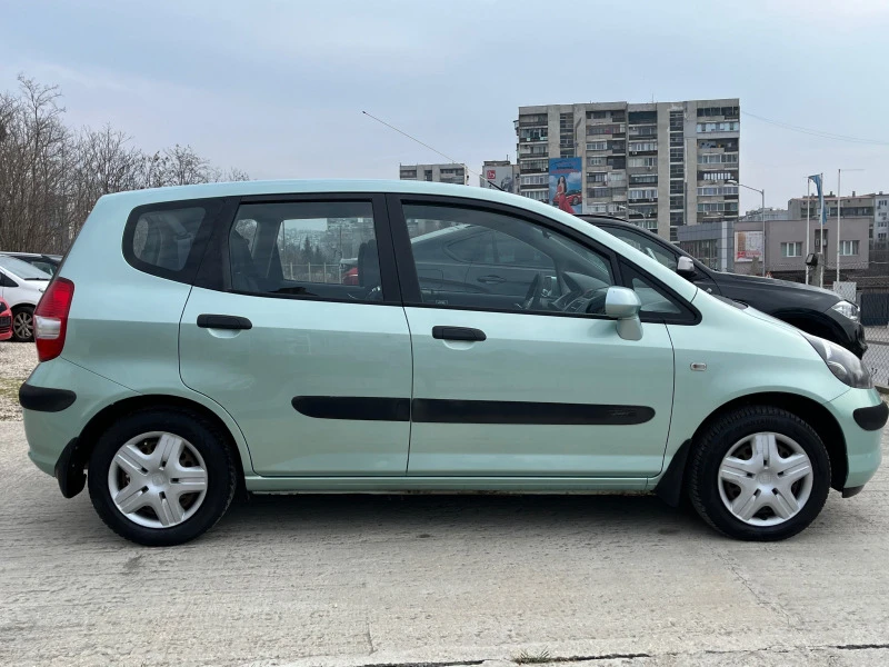 Honda Jazz, снимка 3 - Автомобили и джипове - 44513284