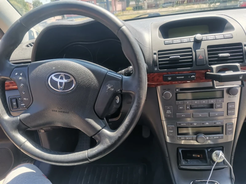 Toyota Avensis, снимка 9 - Автомобили и джипове - 47348805