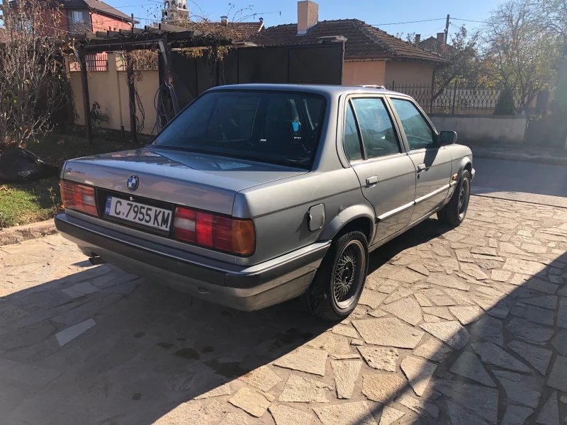 BMW 318 318i, снимка 7 - Автомобили и джипове - 47884877