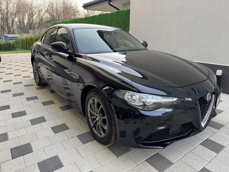 Alfa Romeo Giulia Q4, снимка 2 - Автомобили и джипове - 48091581