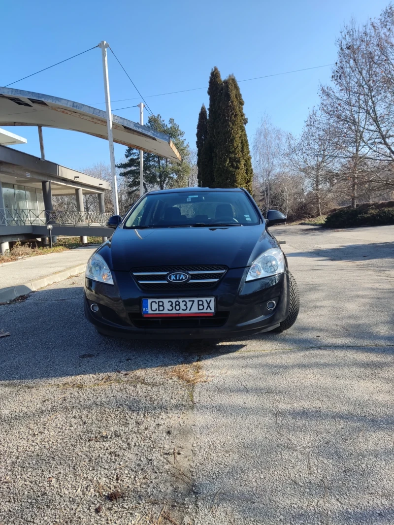 Kia Ceed, снимка 1 - Автомобили и джипове - 48729156