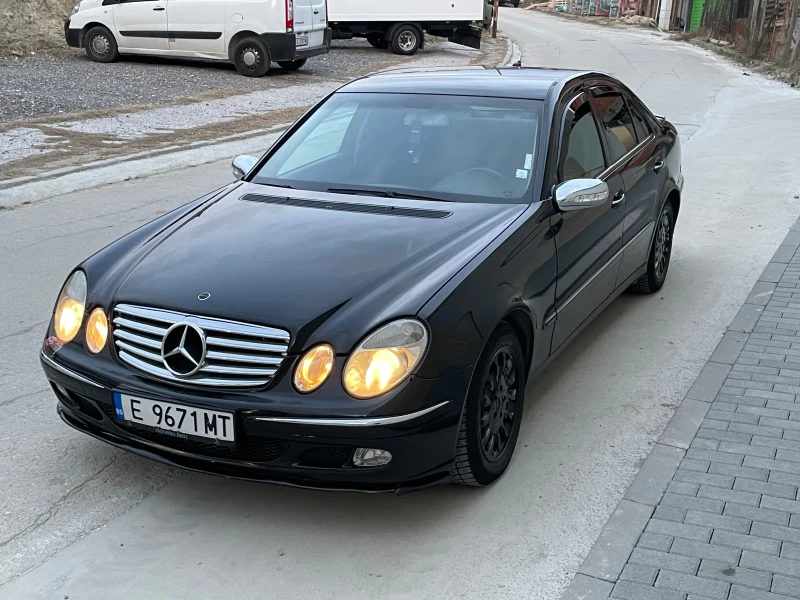 Mercedes-Benz E 220 220cdi, снимка 3 - Автомобили и джипове - 48904618