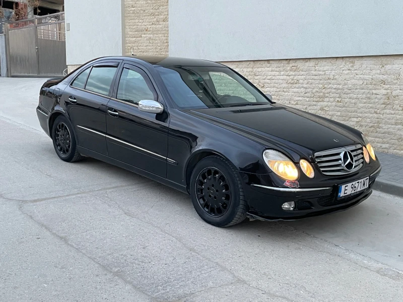 Mercedes-Benz E 220 220cdi, снимка 2 - Автомобили и джипове - 48904618