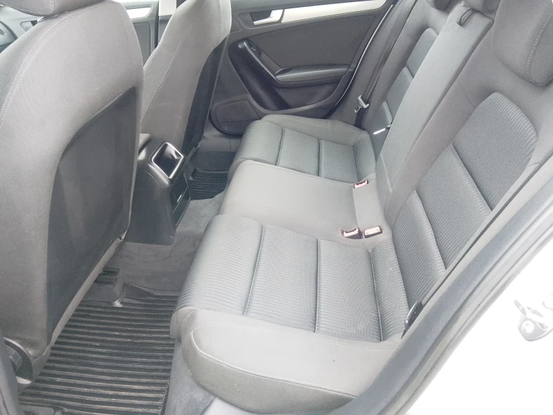Audi A4 1.8-БЕНЗИН-120К.С.-6СКОРОСТИ-КЛИМАТРОНИК-, снимка 9 - Автомобили и джипове - 52877774