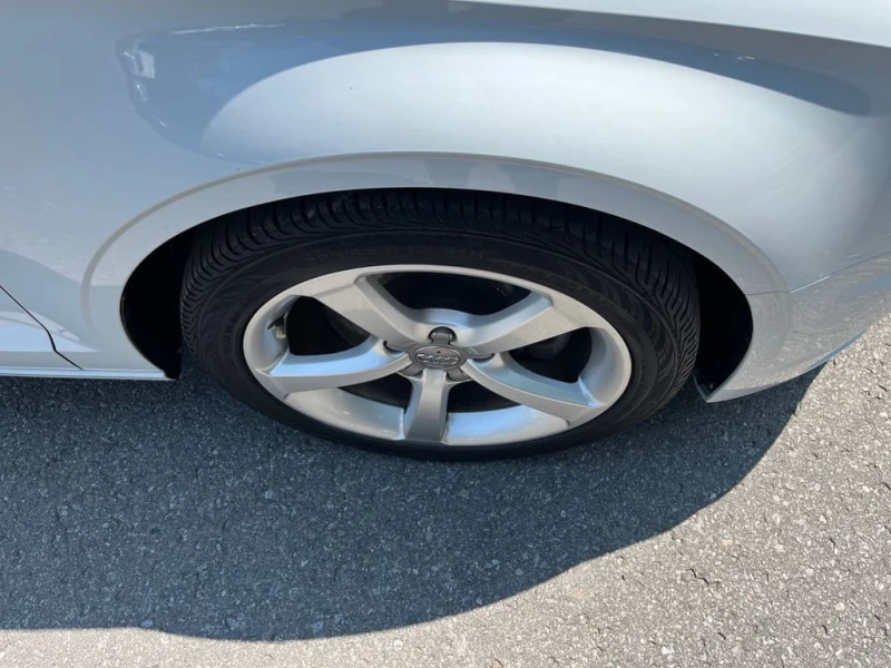 Audi A3 * 4dr Sdn quattro 2.0T * CARFAX * БЕЗ ПЪРВОНАЧАЛНА, снимка 7 - Автомобили и джипове - 53111518