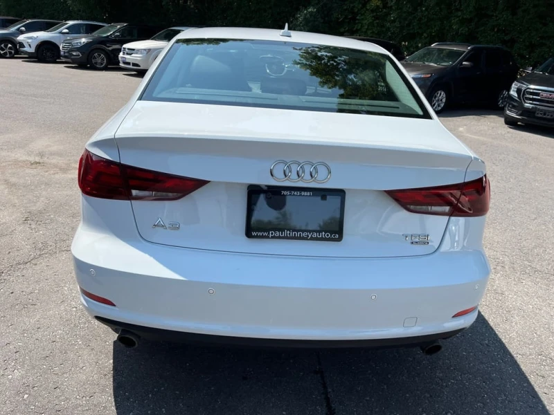 Audi A3 * 4dr Sdn quattro 2.0T * CARFAX * БЕЗ ПЪРВОНАЧАЛНА, снимка 4 - Автомобили и джипове - 53111518