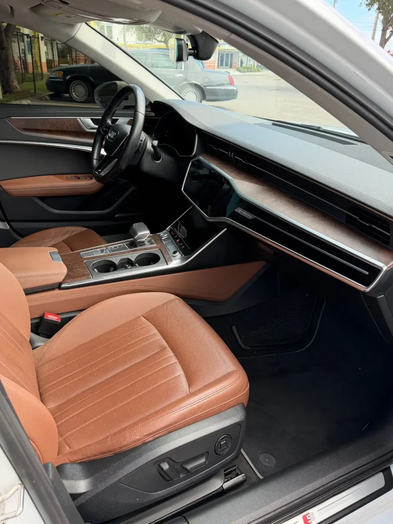 Audi A6 55TFSI* ДИГИТАЛНО* ТАБЛО* ДИСТРТОНИК* 360КАМЕРА* М, снимка 14 - Автомобили и джипове - 53166254