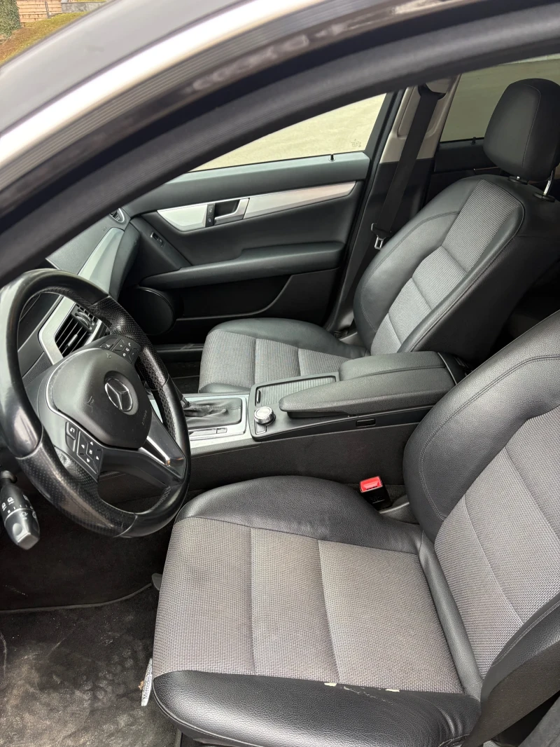 Mercedes-Benz C 180, снимка 7 - Автомобили и джипове - 53270036