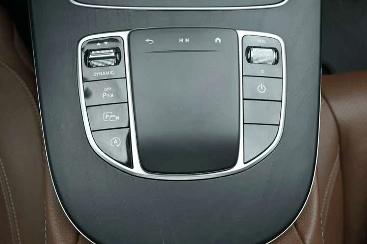 Mercedes-Benz E 350 E 350 4MATIC SEDAN * GREAT CONDITION * , снимка 14 - Автомобили и джипове - 54000203