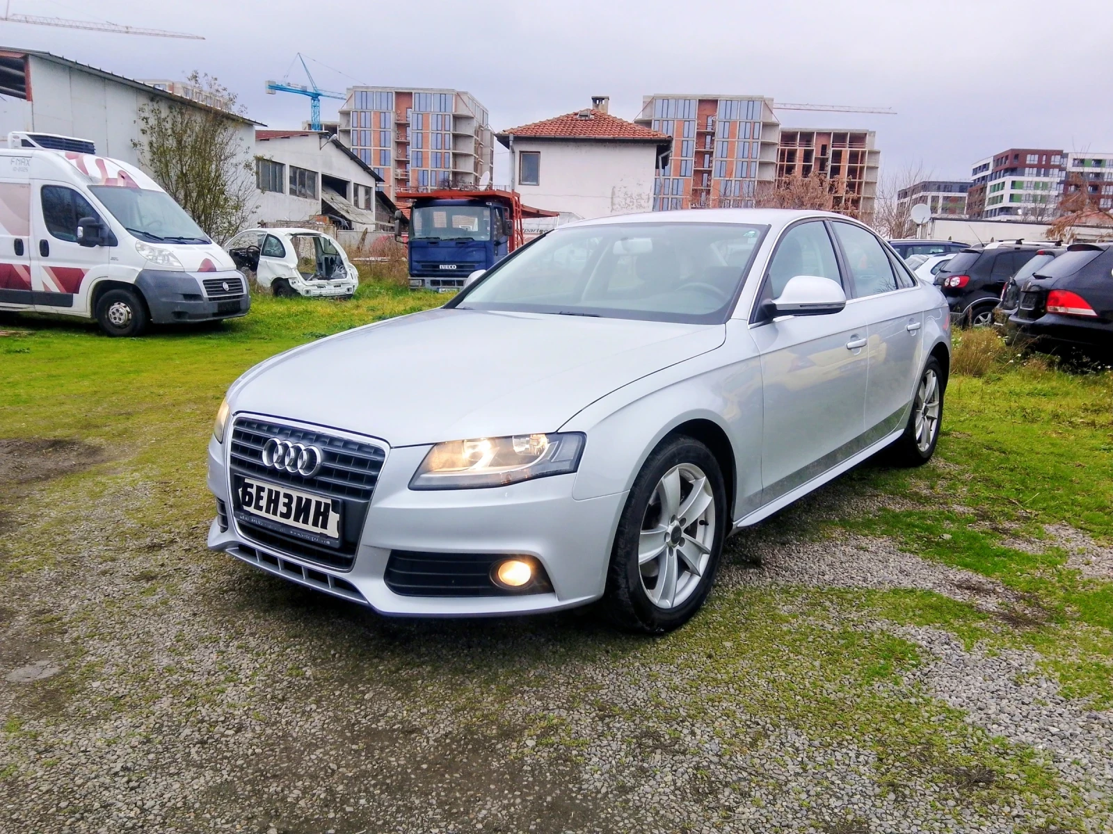 Audi A4 1.8-БЕНЗИН-120К.С.-6СКОРОСТИ-КЛИМАТРОНИК-, снимка 1