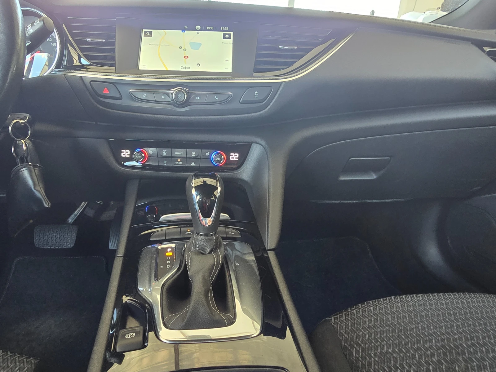 Opel Insignia FACELIFT  112000 .    | Mobile.bg   13