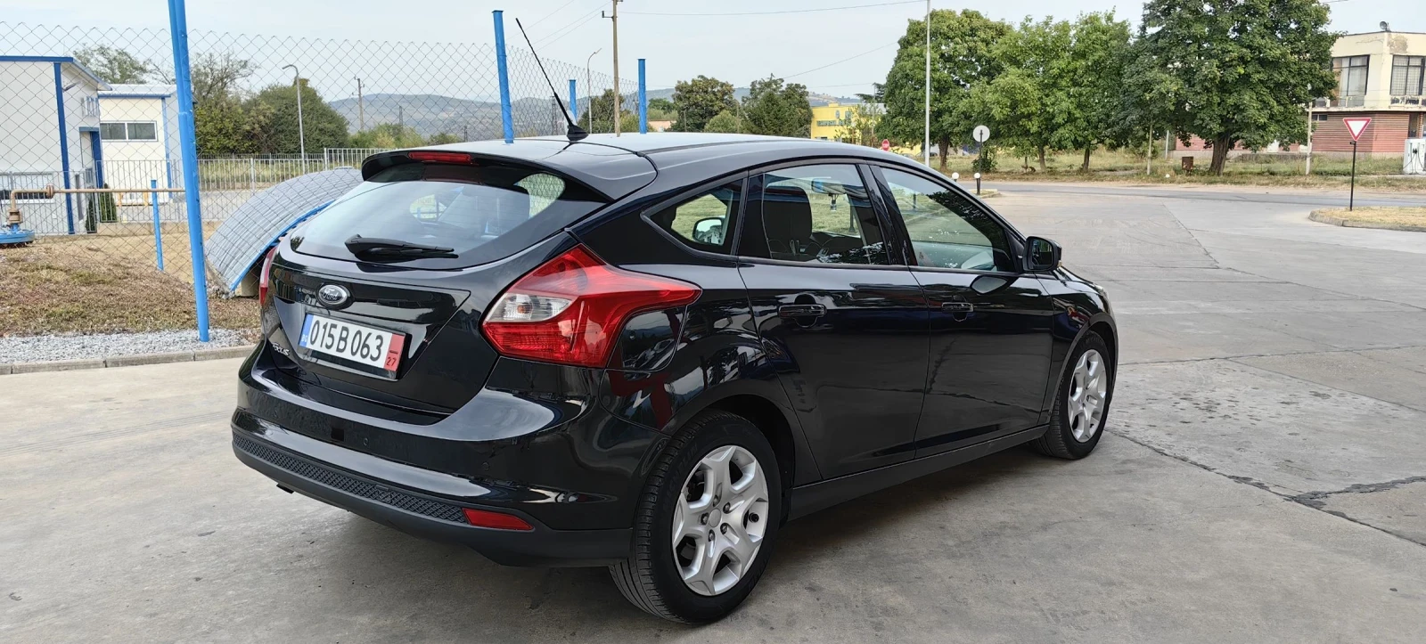 Ford Focus 1.6TDCI 116К.С* ИТАЛИЯ* ПЕРФЕКТНА - изображение 6