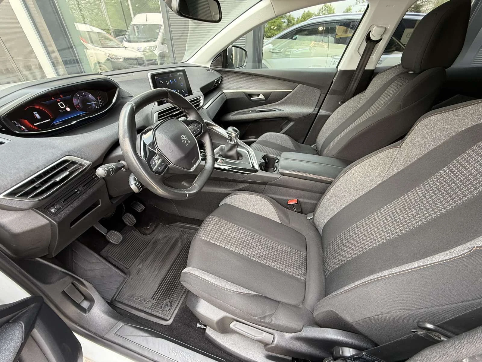 Peugeot 3008 NEW ACTIVE 1.5 BlueHDi 130 BVM6 EURO 6 - изображение 9