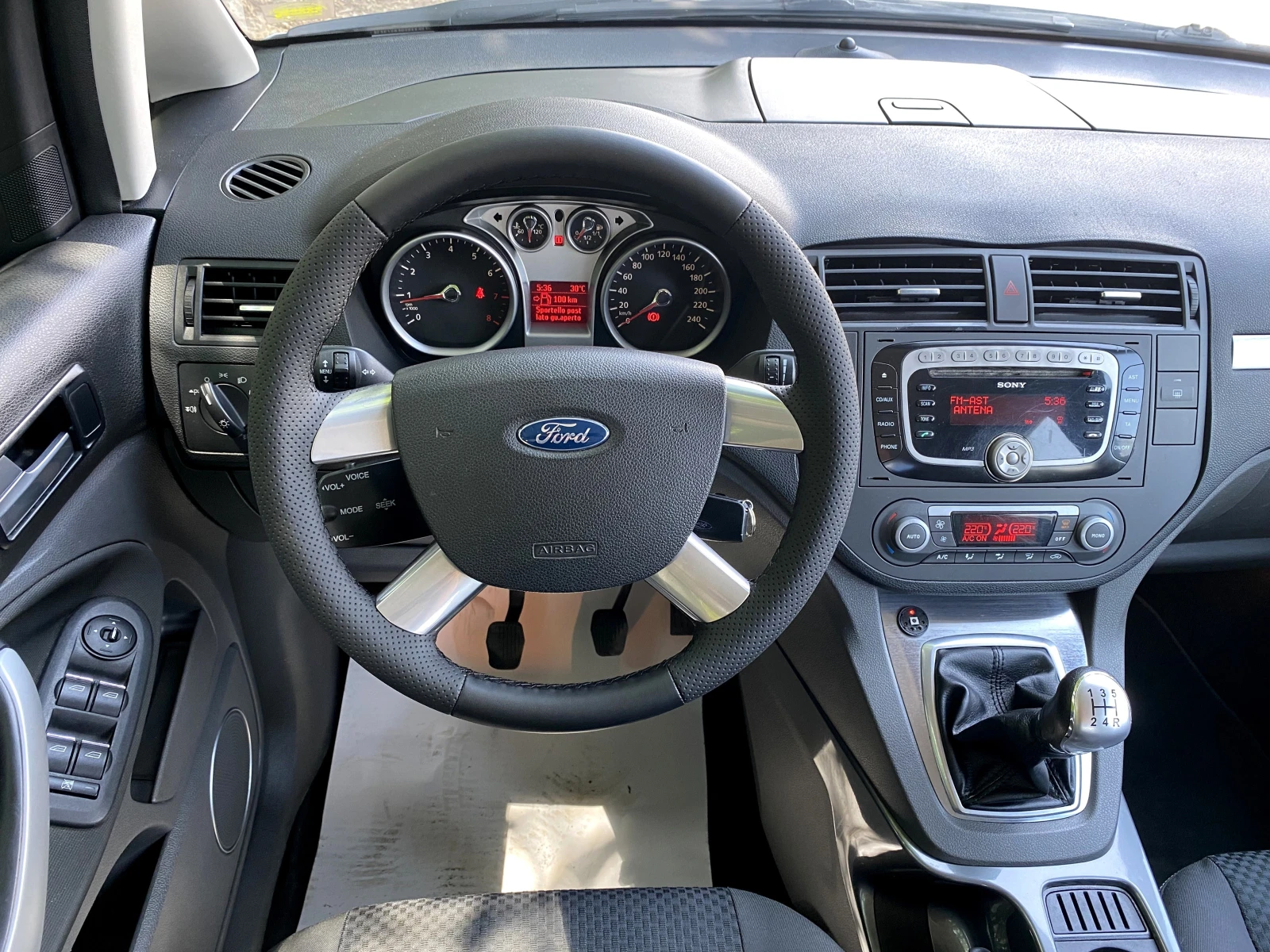 Ford C-max 2.0i Газ Titanium Face Lift - изображение 7