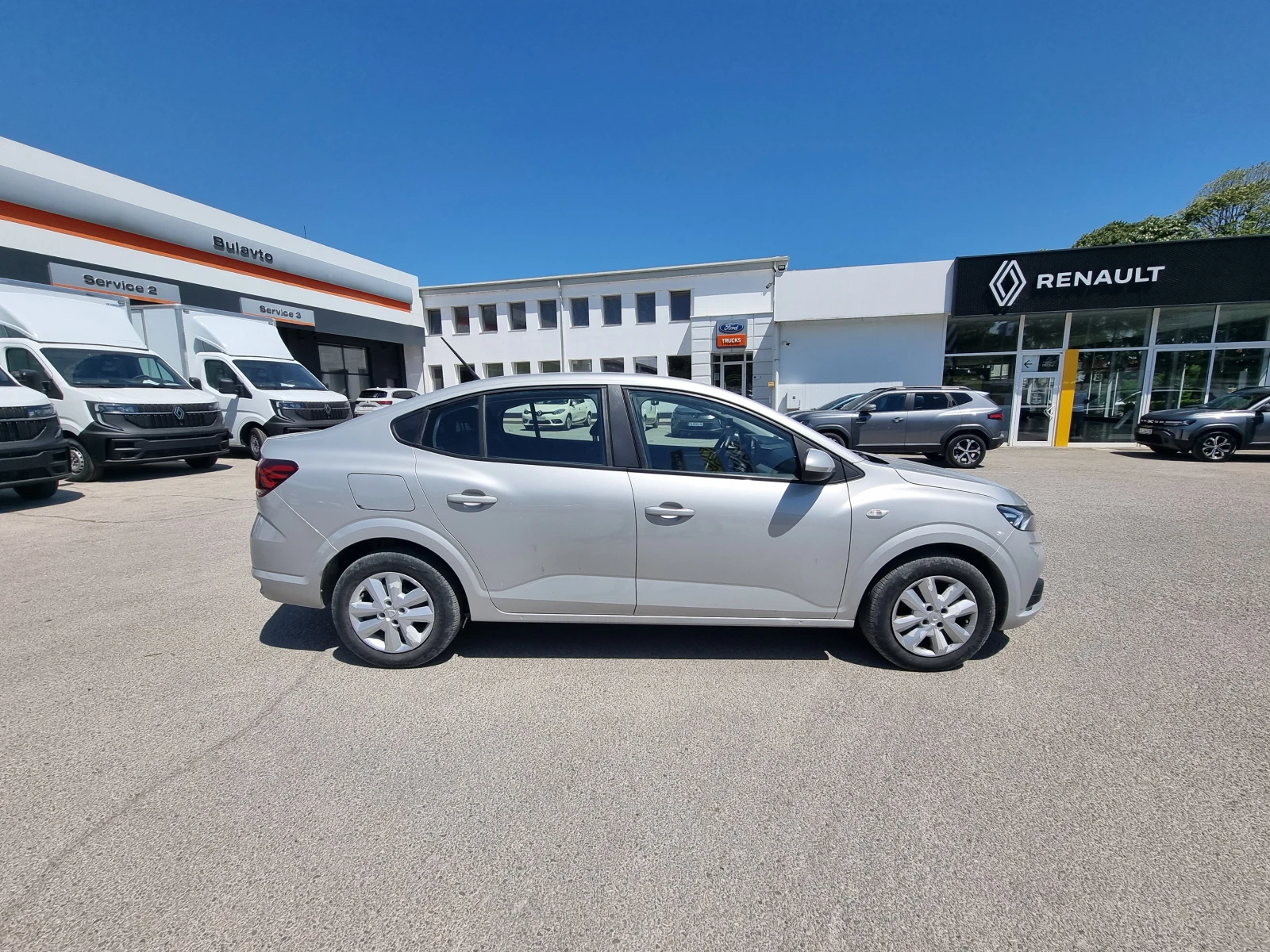 Dacia Logan TCe 100 к.с. ECO-G S&S BVM6 - изображение 4