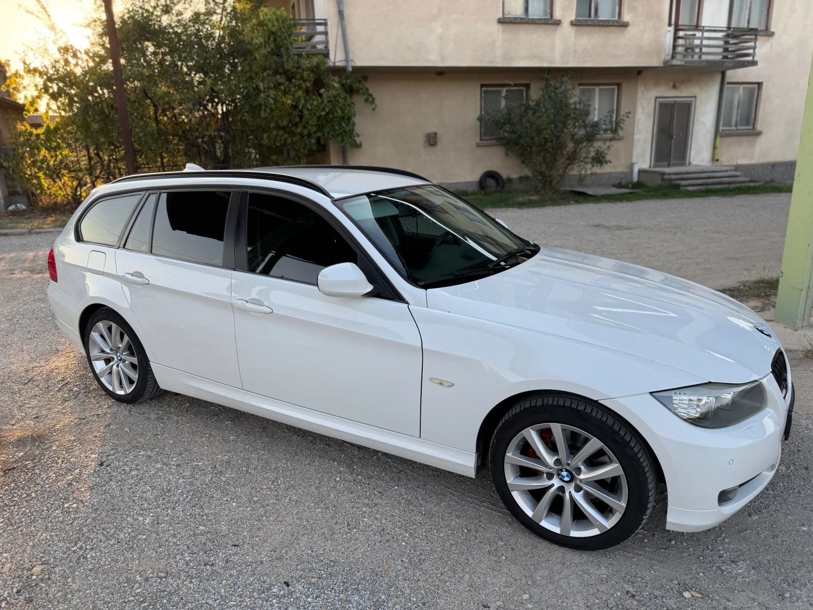 BMW 320 xDrive - изображение 2