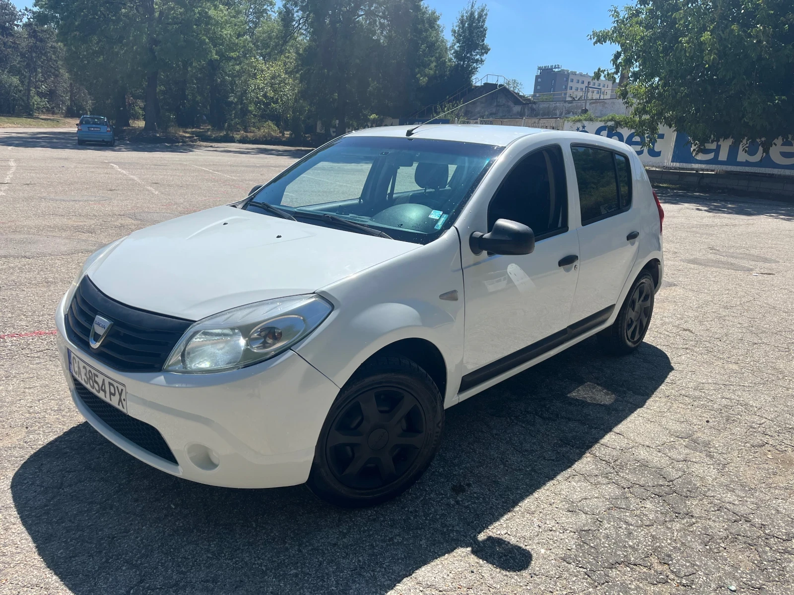 Dacia Sandero 1.2 75 К.с. N1 - изображение 2