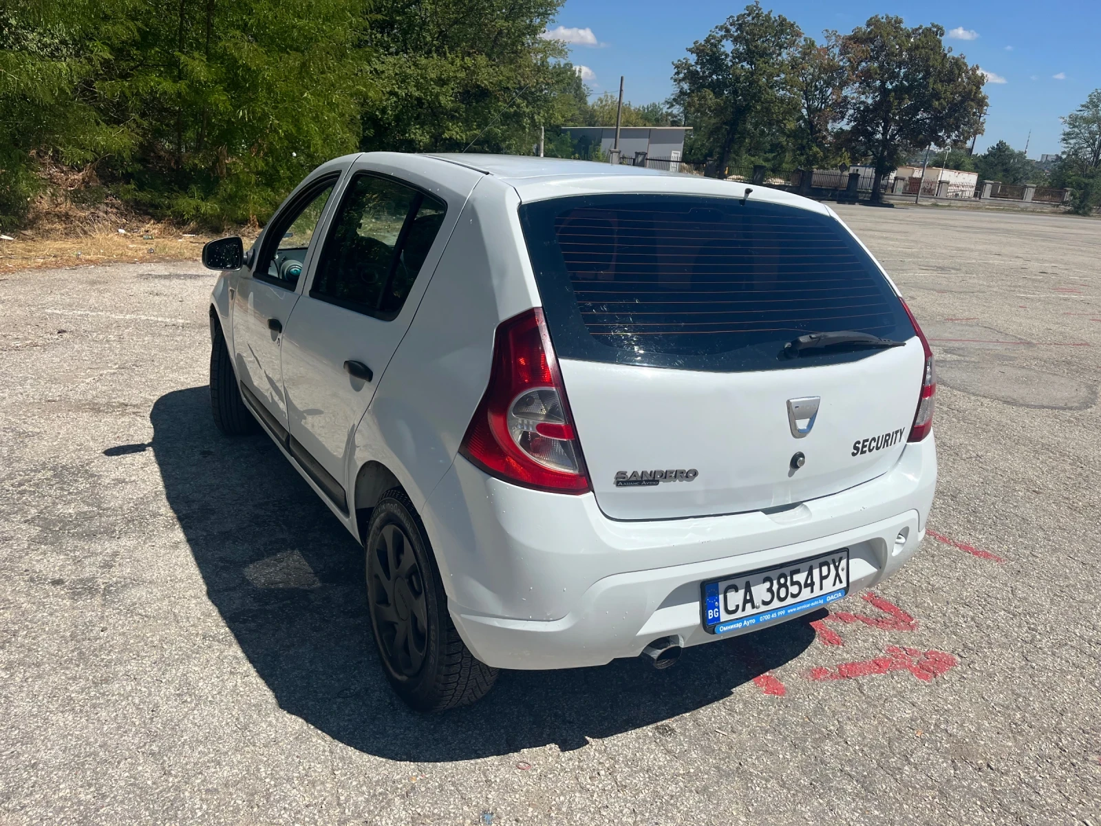 Dacia Sandero 1.2 75 К.с. N1 - изображение 4