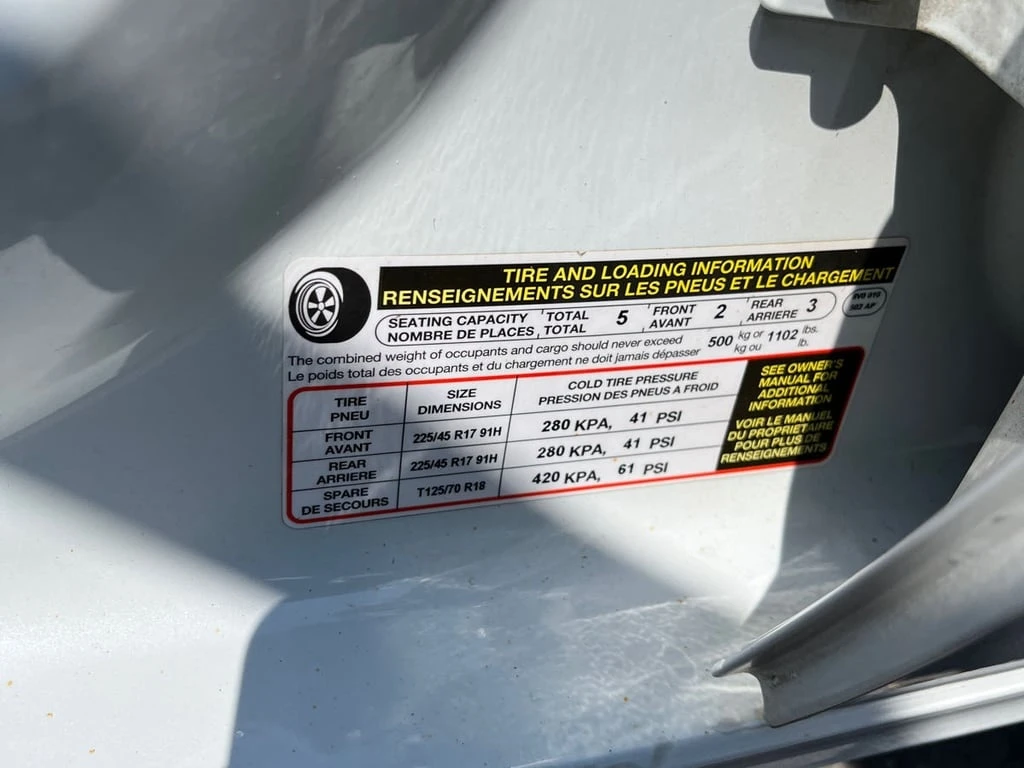 Audi A3 * 4dr Sdn quattro 2.0T * CARFAX * БЕЗ ПЪРВОНАЧАЛНА - изображение 10