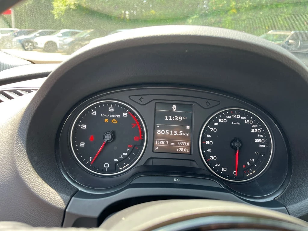 Audi A3 * 4dr Sdn quattro 2.0T * CARFAX * БЕЗ ПЪРВОНАЧАЛНА - изображение 8