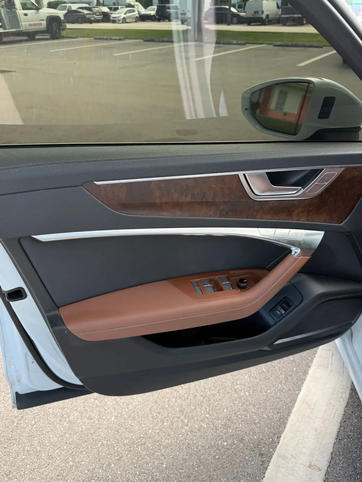 Audi A6 55TFSI* ДИГИТАЛНО* ТАБЛО* ДИСТРТОНИК* 360КАМЕРА* М - изображение 9