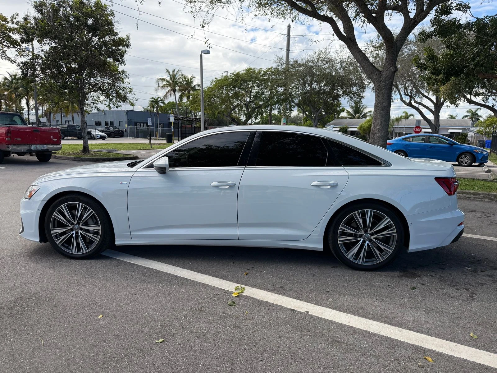 Audi A6 55TFSI* ДИГИТАЛНО* ТАБЛО* ДИСТРТОНИК* 360КАМЕРА* М - изображение 6