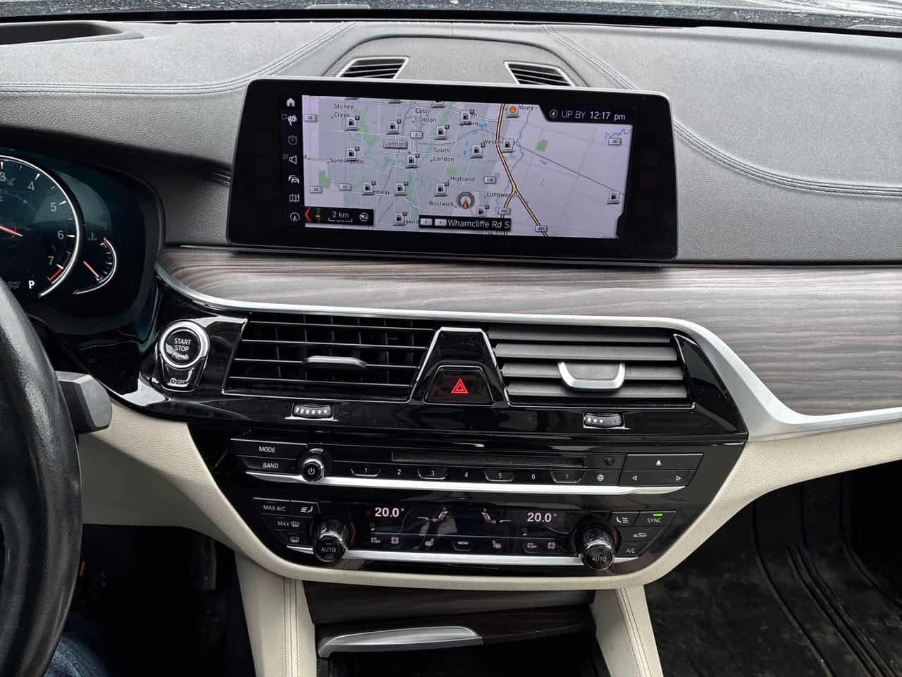 BMW 530 * 530i xDrive * CARFAX * ЦЕНА ДО БГ, снимка 10 - Автомобили и джипове - 53903522