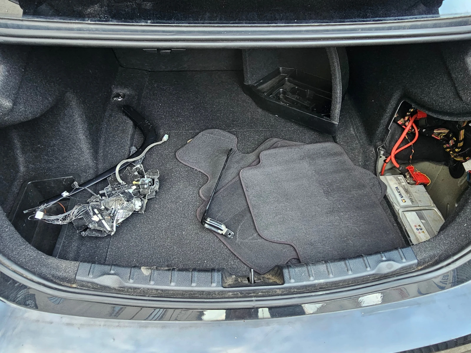 BMW 320 М пакет, снимка 8 - Автомобили и джипове - 53939623