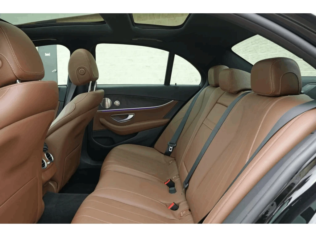 Mercedes-Benz E 350 E 350 4MATIC SEDAN * GREAT CONDITION * , снимка 17 - Автомобили и джипове - 54000203