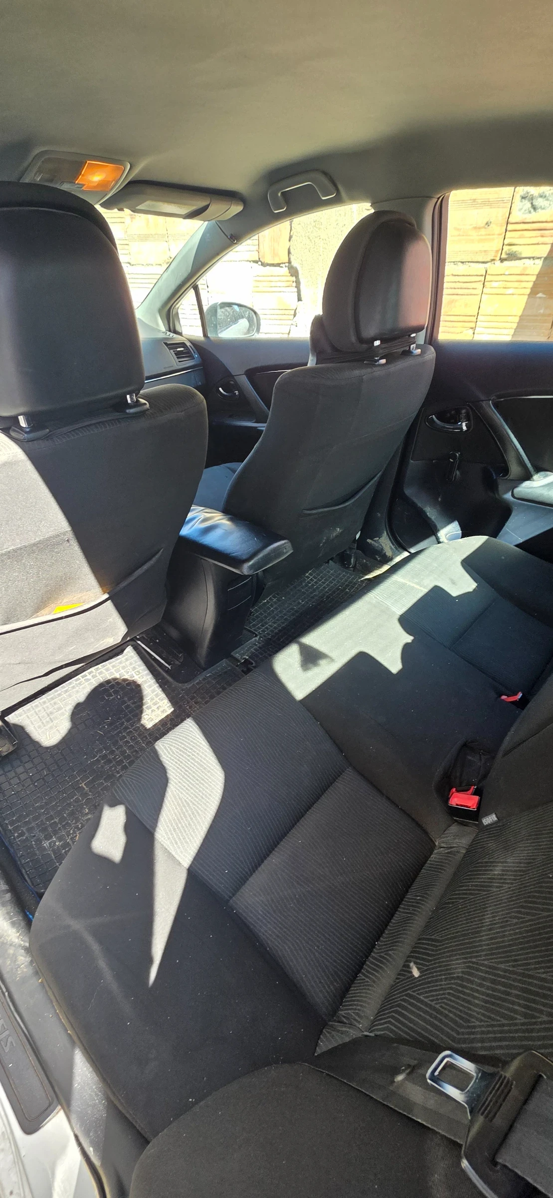 Toyota Avensis 1.6 | Mobile.bg � ����������� 4