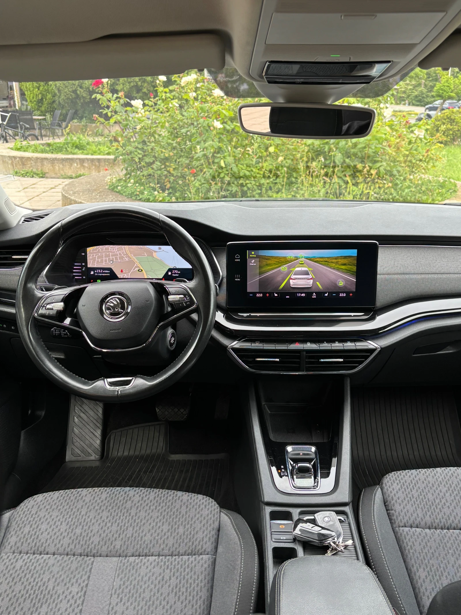 Skoda Octavia 2.0 TDI DIGITAL DISTRONIC CAMERA CARPLAY , снимка 10 - Автомобили и джипове - 54742690