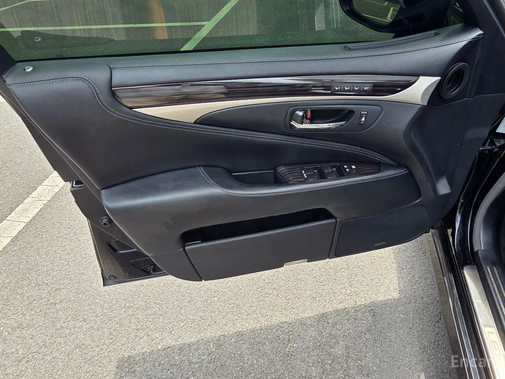 Lexus LS 460 AWD* XF40* ПОДГРЕВ* НАВИГАЦИЯ* ОБДУХВАНЕ* , снимка 11 - Автомобили и джипове - 54761229