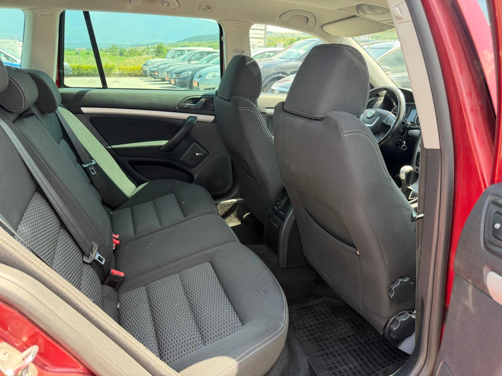 Skoda Octavia 1.9tdi 4* 4, снимка 11 - Автомобили и джипове - 55083284