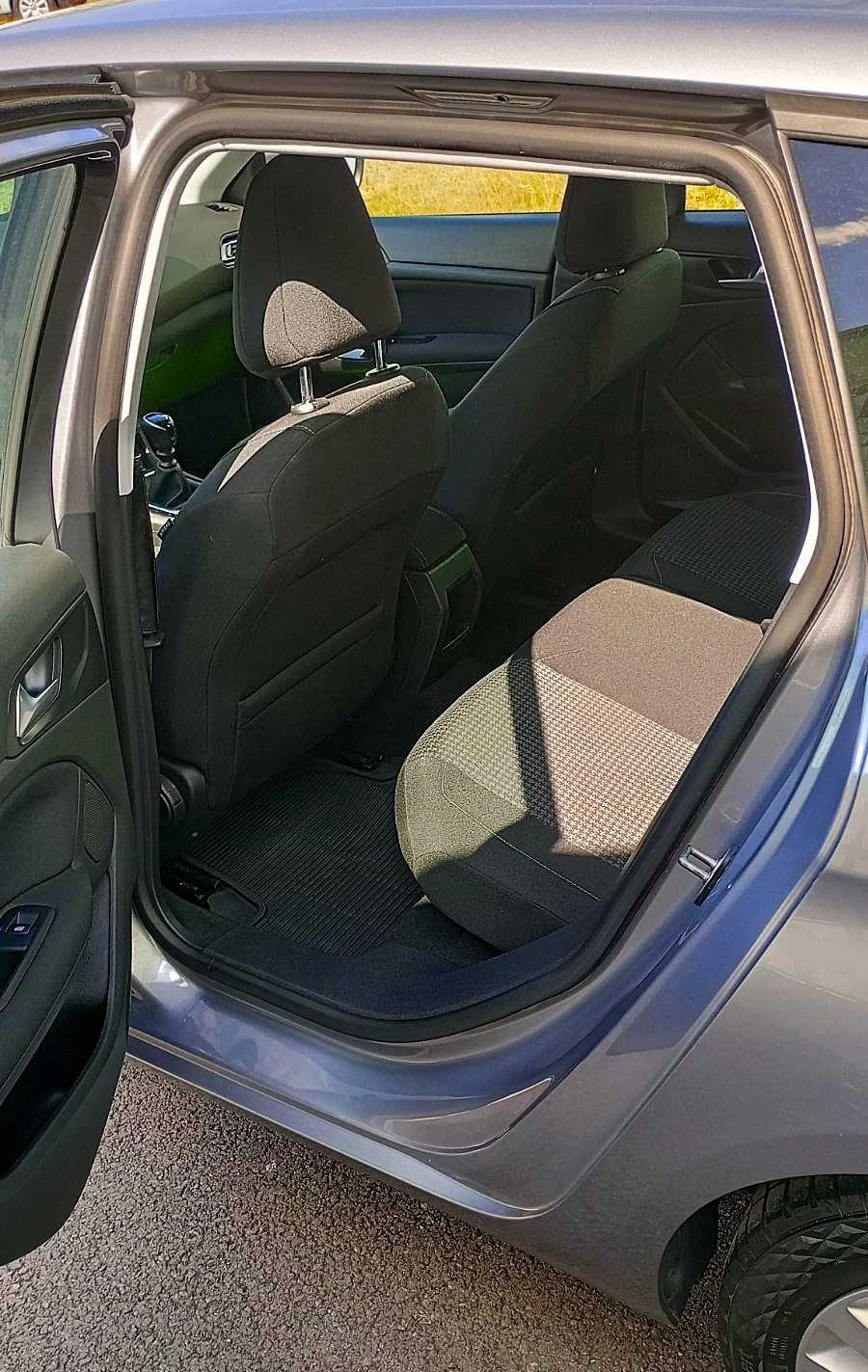 Peugeot 308 1.5 BlueHDi 102 кс, снимка 7 - Автомобили и джипове - 55171205