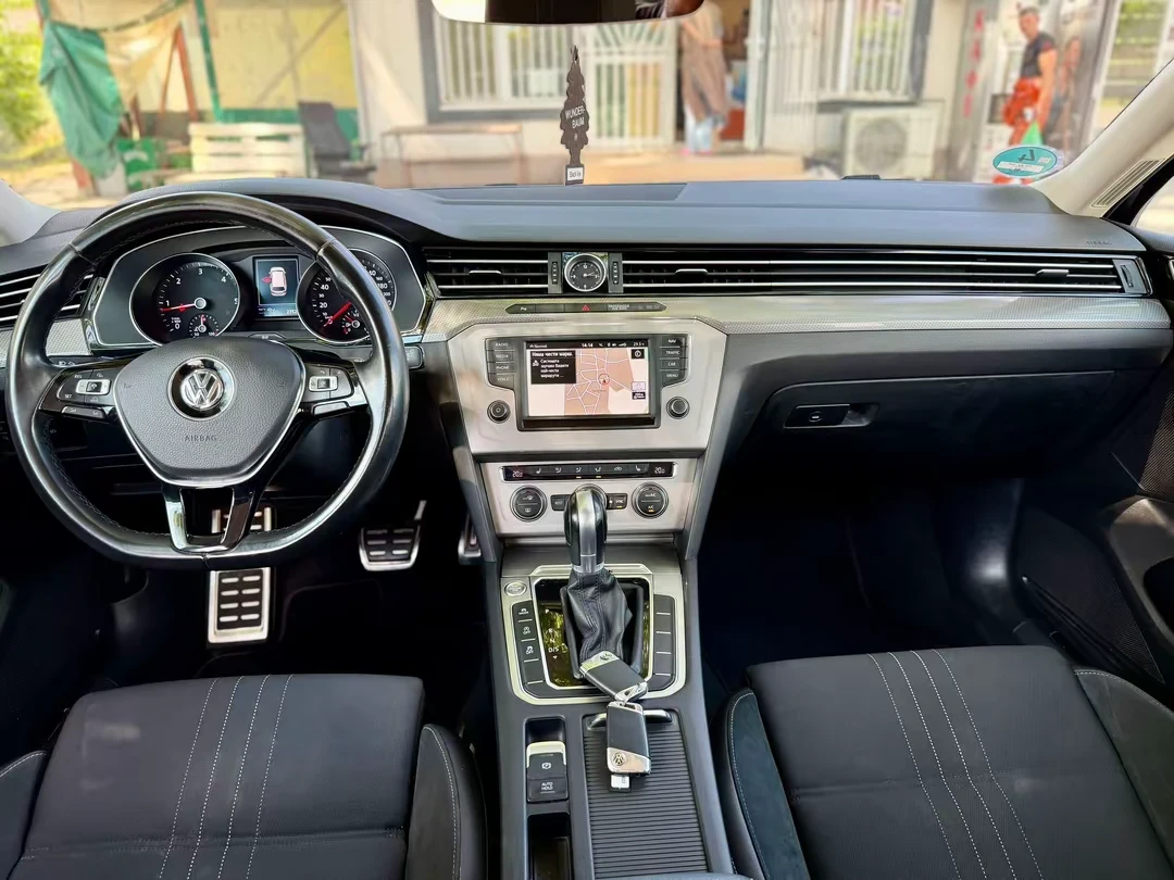VW Passat ALLTRACK - нов внос ГЕРМАНИЯ , снимка 11 - Автомобили и джипове - 55175065
