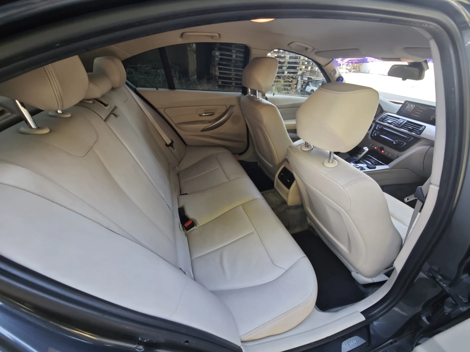 BMW 320 d М-pack, снимка 8 - Автомобили и джипове - 55251484